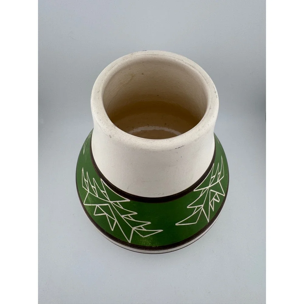 Vintage Sioux Native Art Pottery Vase Geometric Design Signed on Bottom‎